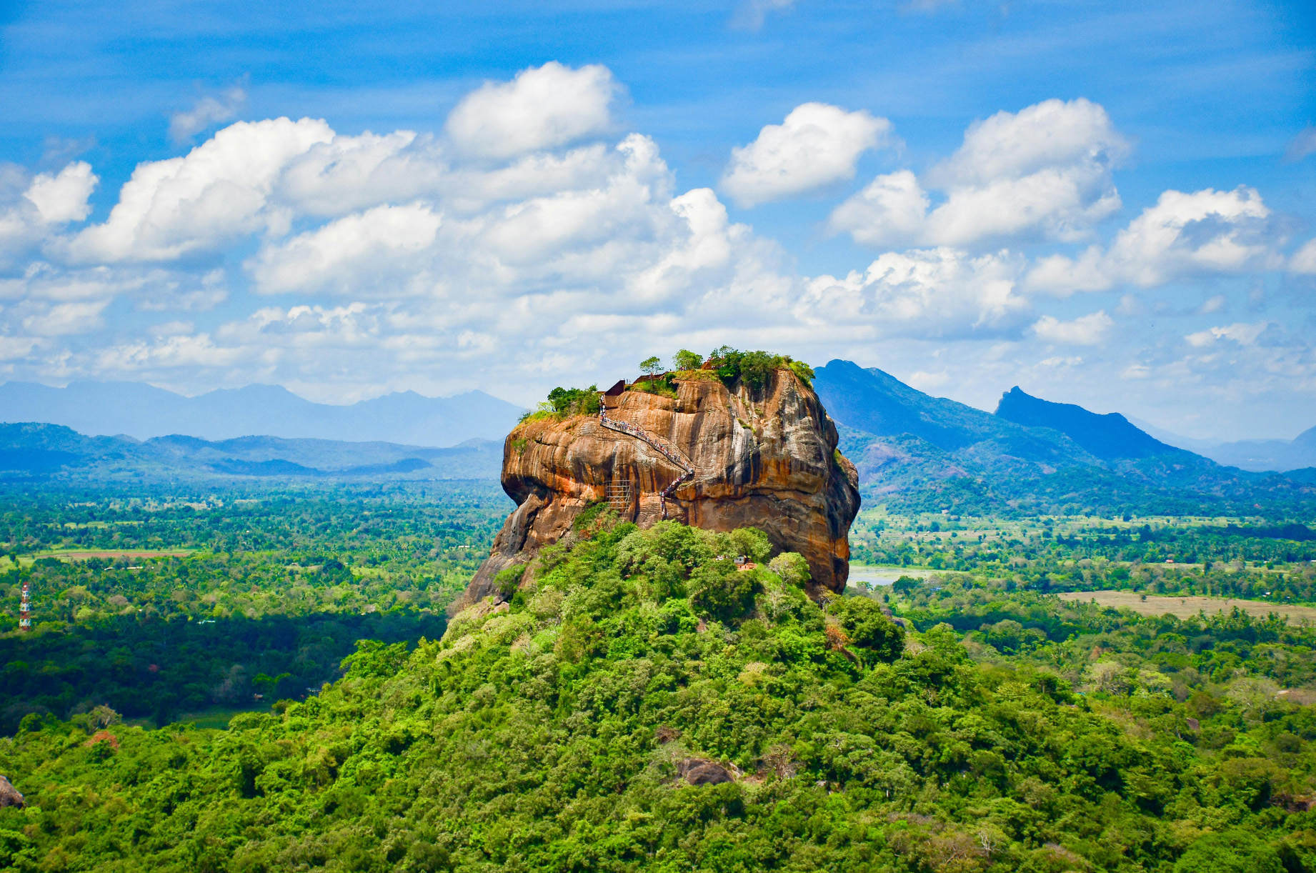 Hello Lanka Hero Image Sigiriya